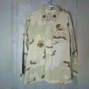 US Air Force Military jacket. Tan, light green and brown. Size Large.